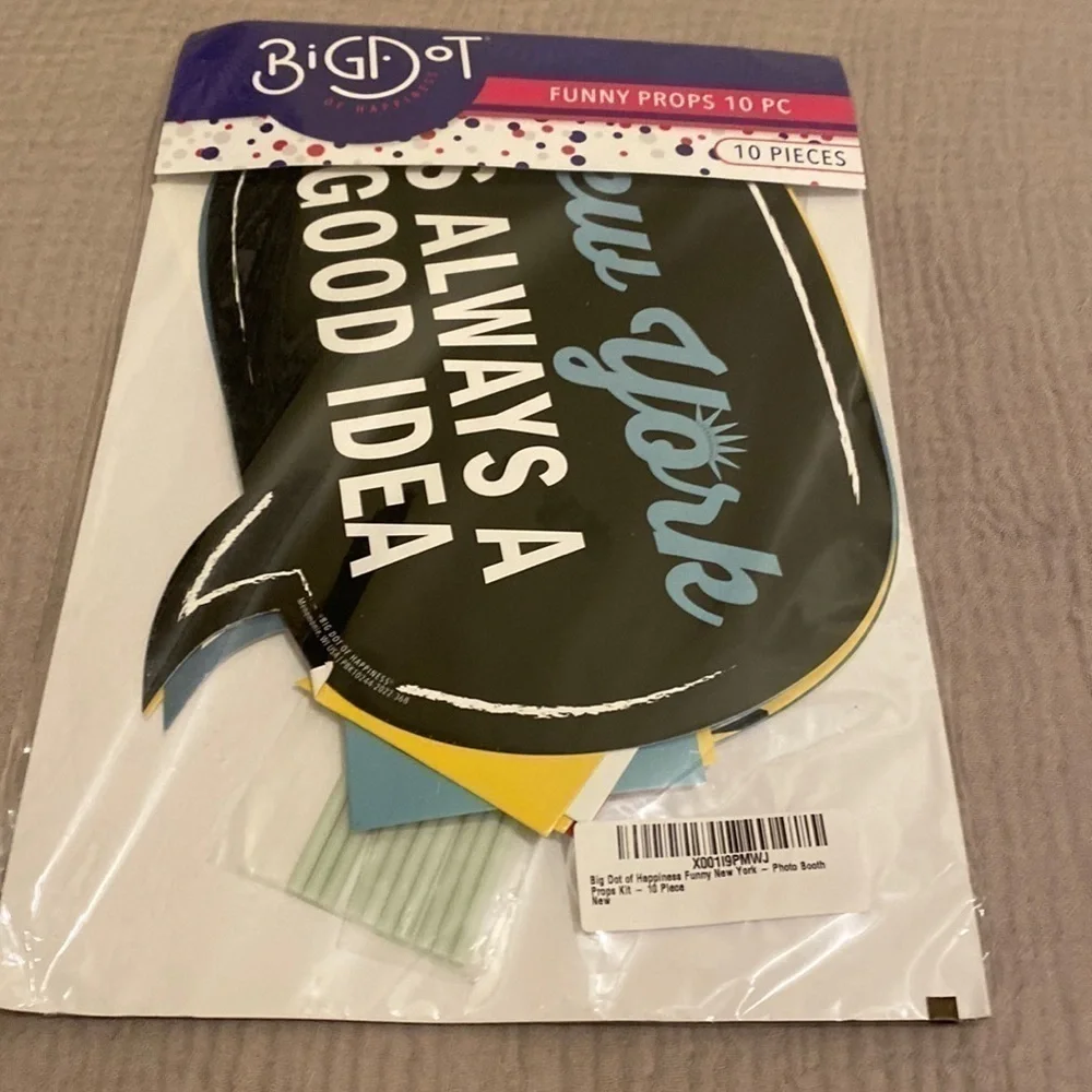 Big Dot of Happiness Funny New York. Photo Booth Props Kit 10pcs . Set 2 pieces